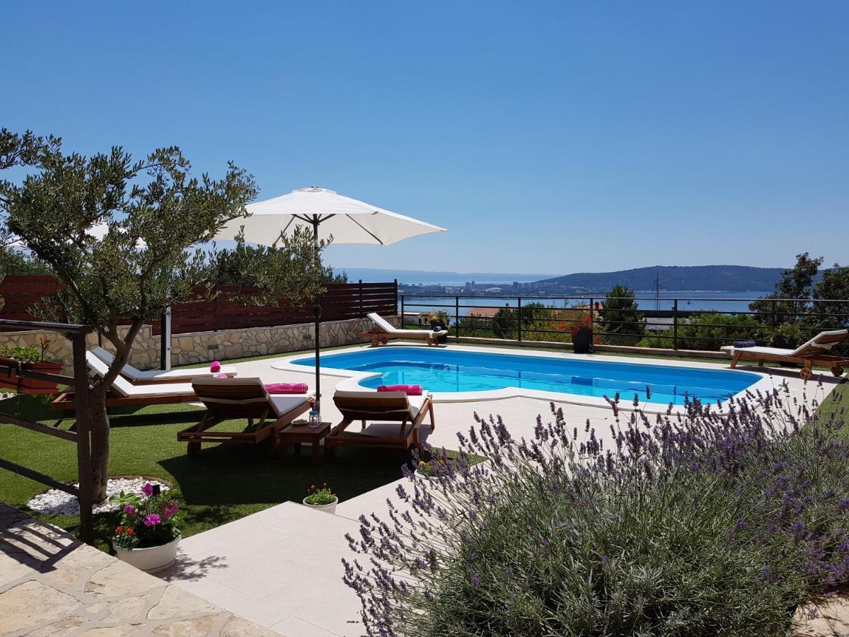Villa Magic View With Private Heated Pool