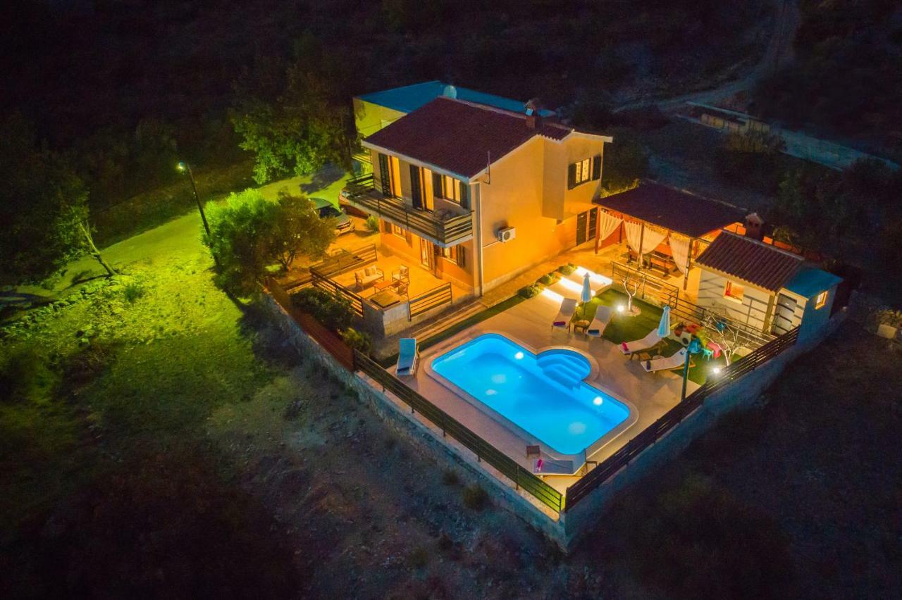 Villa Magic View With Private Heated Pool
